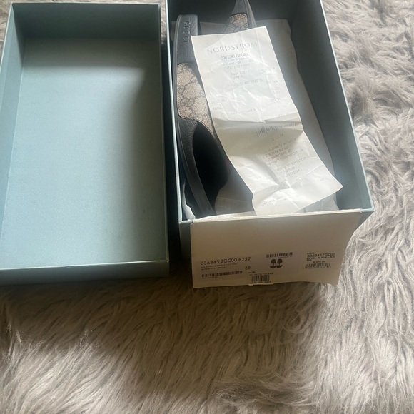 Not fake Gucci slides - Picture 4 of 5